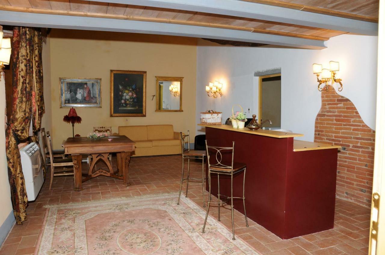 B&B Castello La Pia Dama Residence Guazzino ภายนอก รูปภาพ
