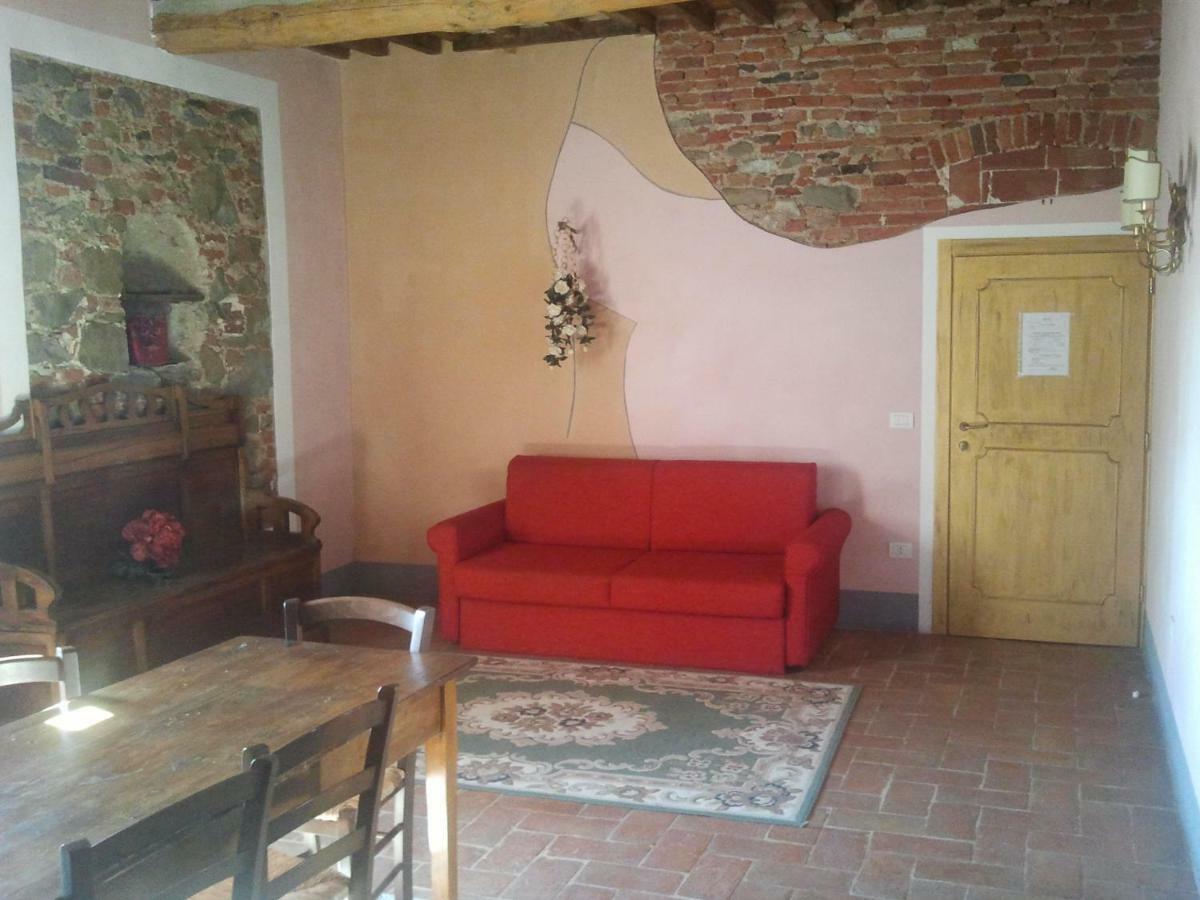 B&B Castello La Pia Dama Residence Guazzino ภายนอก รูปภาพ