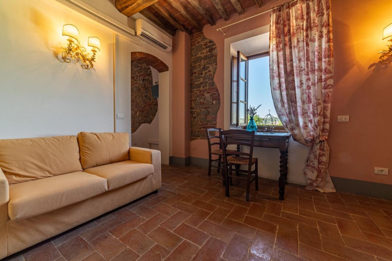 B&B Castello La Pia Dama Residence Guazzino ภายนอก รูปภาพ
